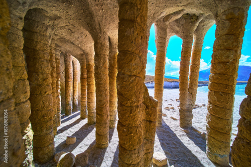 Schilderij op canvas Crowley Lake Stone Columns Unique Geological Formations with Sunlight and Shadow