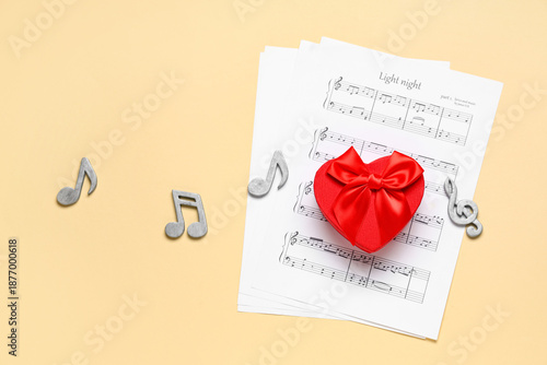 Music sheets with gift box ...