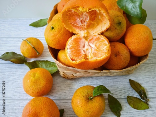 Wallpaper Mural  tangerines on table Torontodigital.ca