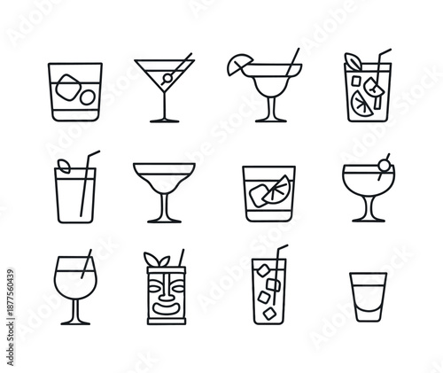 Classic Cocktail Icons. Classic cocktails. Line icon set of Classic cocktails: old fashioned glass, martini glass, margarita glass, mojito glass, highball
