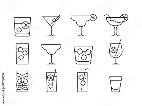 Classic Cocktail Icons. Classic cocktails. Line icon set of Classic cocktails: old fashioned glass, martini glass, margarita glass, mojito glass, highball