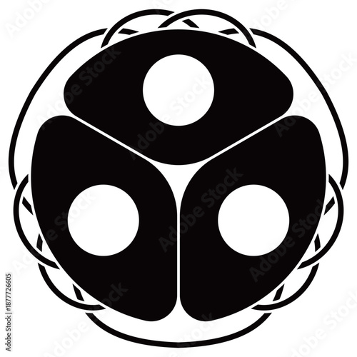 家紋です。三つ陣笠といいます。