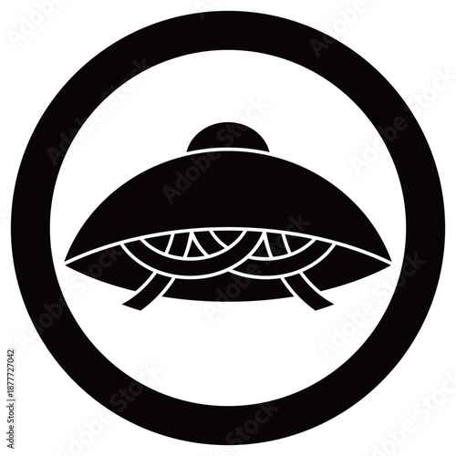 家紋です。丸に笠といいます。