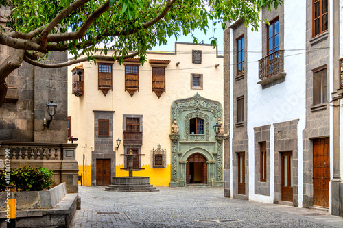 View through old town facades to the Casa de Colon in Las Palmas, Canary Islands
