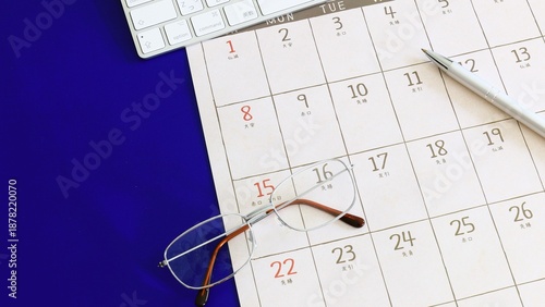 ビジネス　スケジュール管理　シフト調整