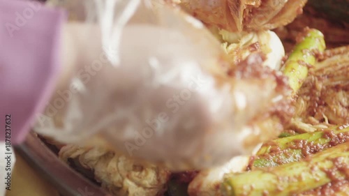 김장하는 손4(김치+배추김치+파+배추+김장+한식+한국음식)