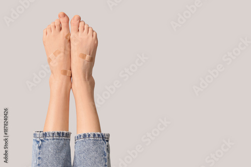 Legs of young woman with ca...