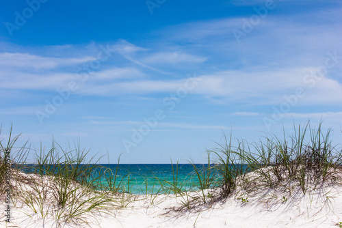 Obraz na płótnie Turquoise Gulf Waters Between White Sand Dunes