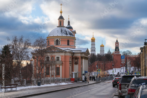 Photography Varvara the Great Martyr Church on Varvarka (Varvarinskaya Church) on a sunny wi