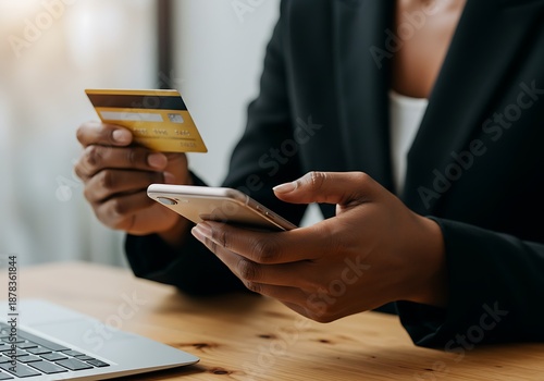 指先の決済、柔らかな光