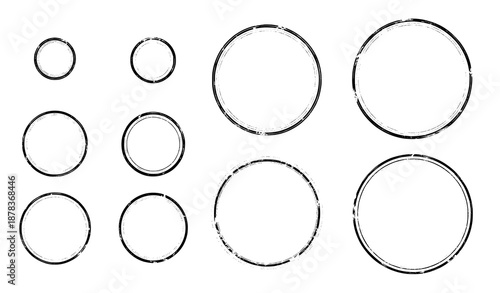 Minimal grunge circle outlines vector brush set