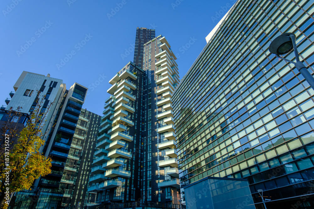 Obraz premium Modern buildings at Porta Nuova in Milan, Italy