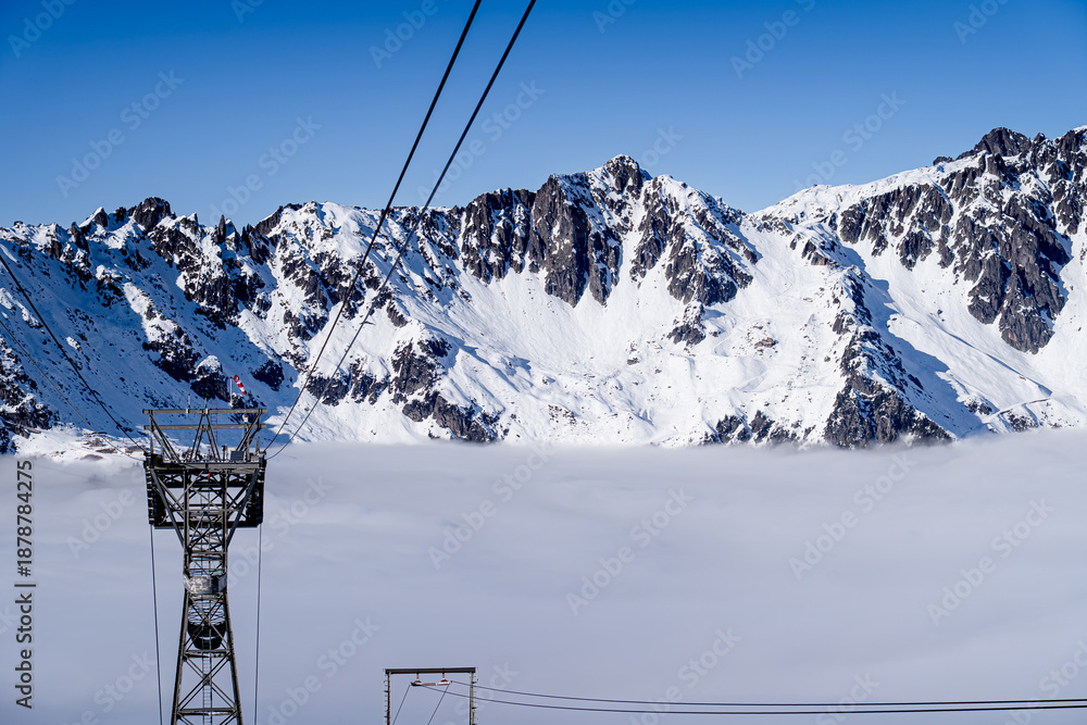 Ταπετσαρία Aiguille du Midi cable car structure with inversion in background, Chamonix-Mont-Blanc, Alps