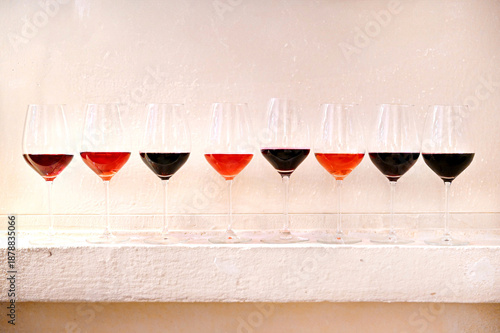 Foto Lambrusco colors different kind of lambrusco wine in Italy