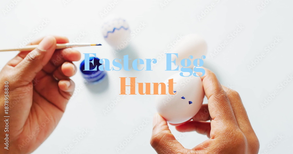 Obraz premium Image of easter egg hunt text over woman painting easter eggs on white background