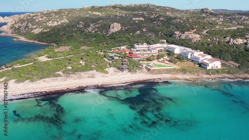 Experience breathtaking views of Sardinia Costa Smeralda with its clear turquoise waters and picturesque coastlines. Discover beautiful natural scenery and luxurious villas.