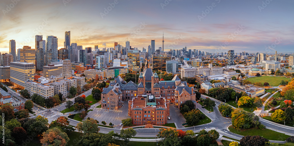 Obraz premium Toronto, Ontario, Canada Skyline on an Autumn Morning