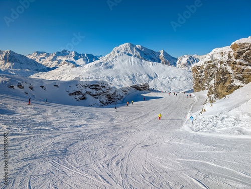 Obraz na płótnie Val Cenis Ski Resort France Winter Aerial, France
