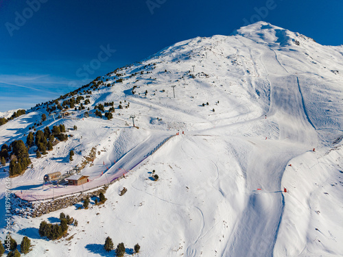 Foto La Norma Ski Resort France Winter Aerial
