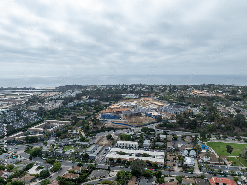 Naklejka premium Aerial view of Wealthy Del Mar town in San Diego South California, USA. 