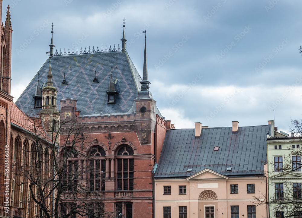 Obraz premium Old Town City Hall and Artus Manor on the main square of historic part of Torun city, Poland