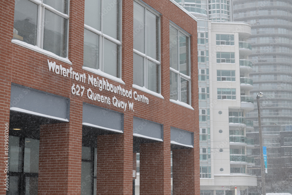 Obraz premium exterior building facade and sign of Harbourfront Community Centre (Waterfront Neighbourhood Centre) located at 627 Queens Quay W, Toronto