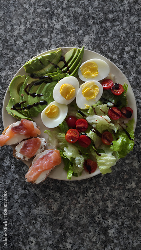 Wallpaper Mural green salad with salmon Torontodigital.ca