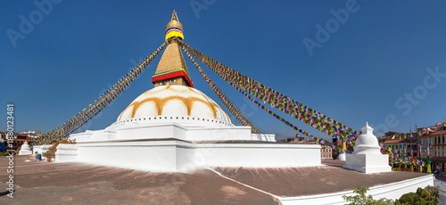 Cuadro en lienzo Boudhanath stupa prayer flags Kathmandu buddhism Nepal