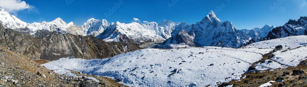 Fototapeta premium Mount Makalu Ama Dablam peak Nepal Himalaya mountain