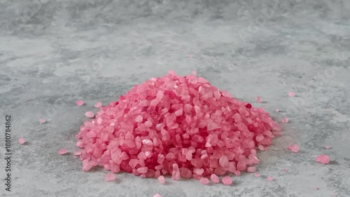Exploring the uses and benefits of pink salt in cooking and home remedies