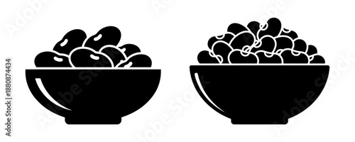 Two bowls of beans, one with smooth beans and the other with wrinkled beans