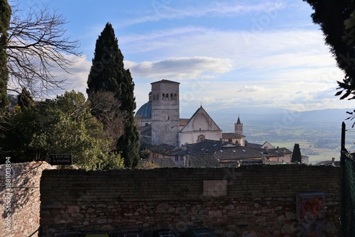 Assisi - Cattedrale di San Rufino da via Paul Sabatier