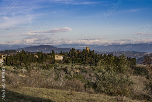 Wallpaper Mural Castello Sonnino a Montespertoli in inverno Torontodigital.ca