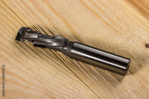 Foto milling cutter with carbide knives