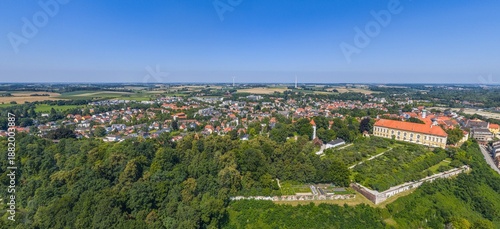 Canvas-taulu Luftbild der Kreisstadt Dachau an der Amper nordwestlich von München