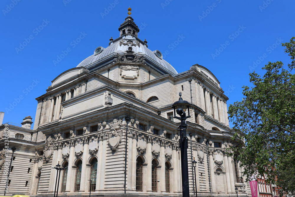 Obraz premium Westminster Abbey, formally titled the Collegiate Church of Saint Peter at Westminster, is an Anglican church in the City of Westminster, London