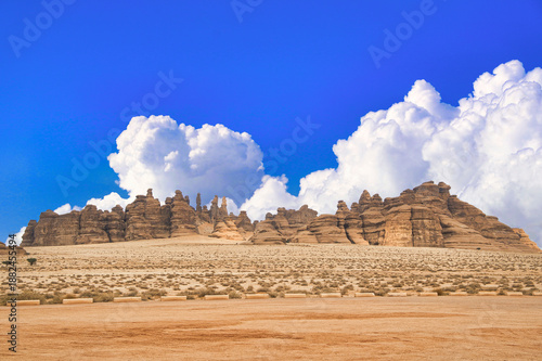 マダイン・サーレハの考古遺跡の絶景