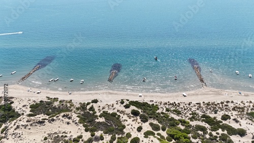 Wallpaper Mural survol de la pointe de l'Espiguette en Camargue Torontodigital.ca