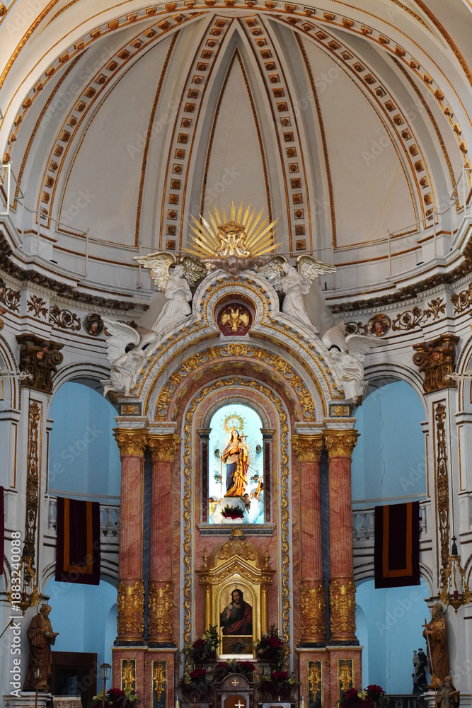 Obraz premium Interior of the Church of Our Lady of Consolation in Altea, Spain. Mass, Christian religion