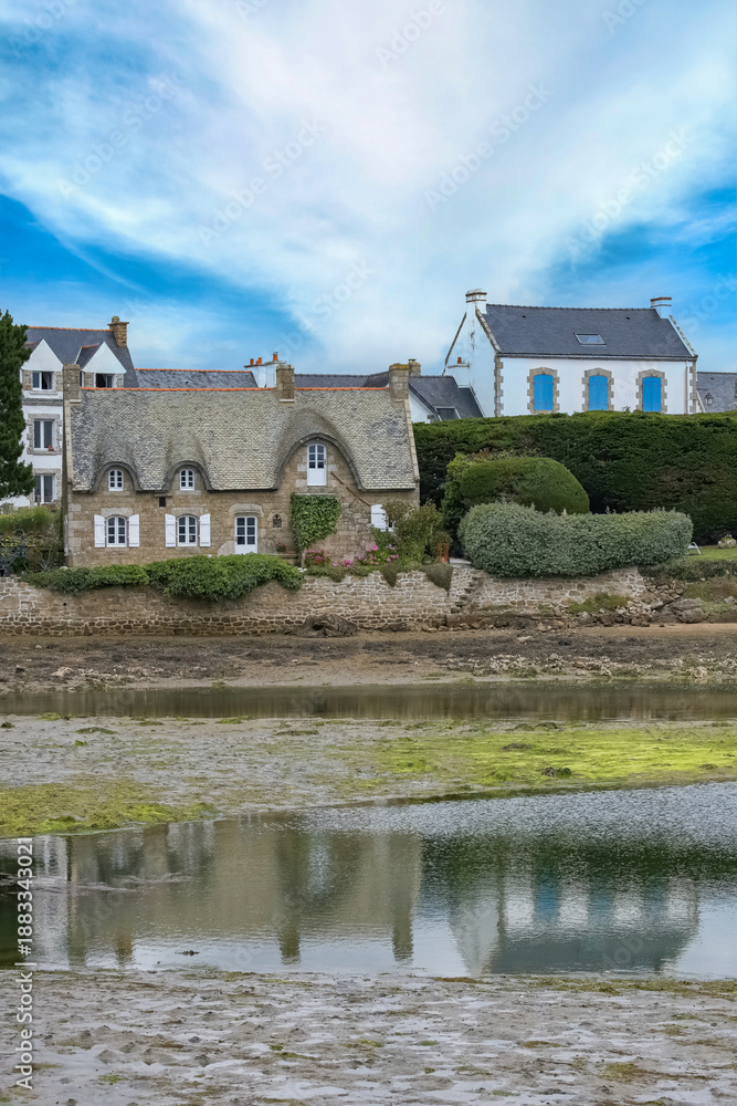Fototapeta premium Saint-Cado in Brittany, the village