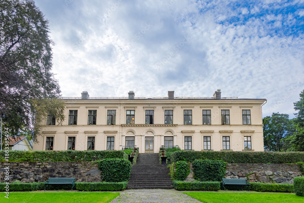 Fototapeta premium Historic Karlslund manor in Orebro in Sweden with a sunny courtyard