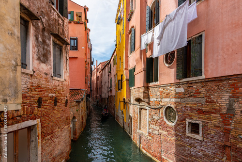Obraz na plátne Venice medieval architecture and canals in Italy