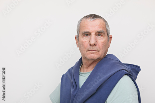 Tableau sur toile portrait d'un homme de 75 ans