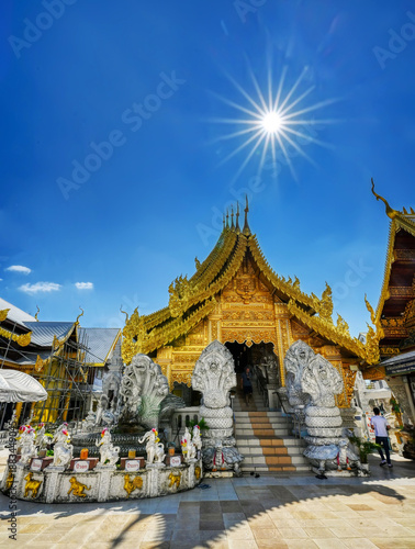 Schilderij op canvas Wat Sanpayang Luang-Tempel in der tailändischen Provinz Lampoon
