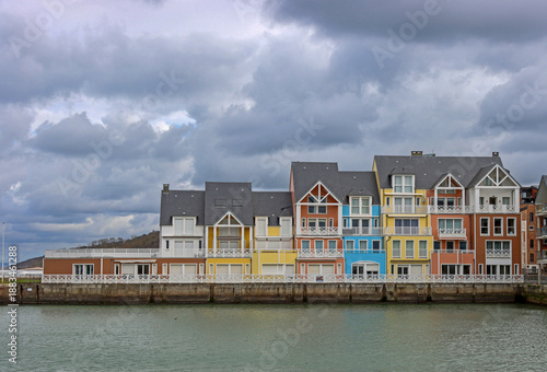 habitations de couleurs à Deauville