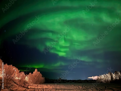 Fotografia Aurora Borealis seen close to the village of Ivalo in Northern Finland (Lapland)