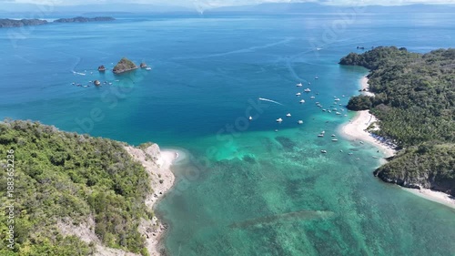 Wallpaper Mural Tropical Tranquility: Capturing the Serene Beauty of Isla Tortuga's Crystal-Clear Waters and Pristine Beaches in Stunning Costa Rica Torontodigital.ca