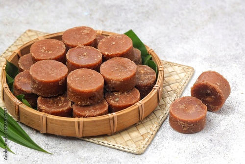 Konstfotografi Brown sugar, palm sugar, gula jawa, gula merah or gula aren