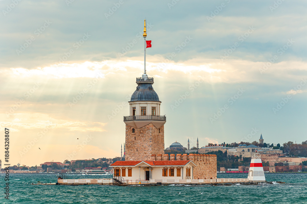 Fototapeta premium Maiden's Tower (or Kız Kulesi) against the dramatic sky.
