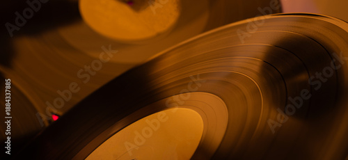 фотографія abstract color musical background with vinyl records